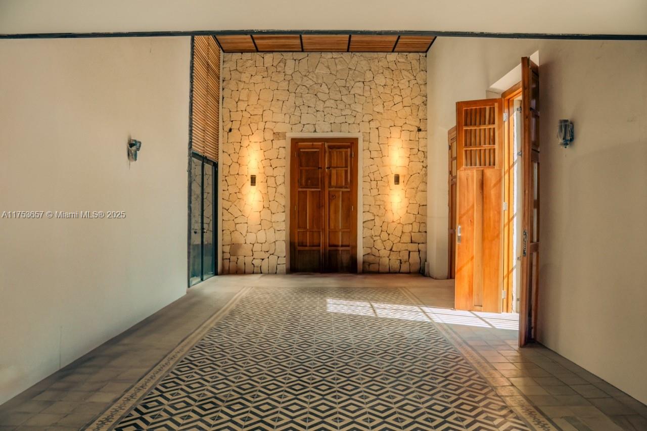 Merida Real Estate Listings Main Image