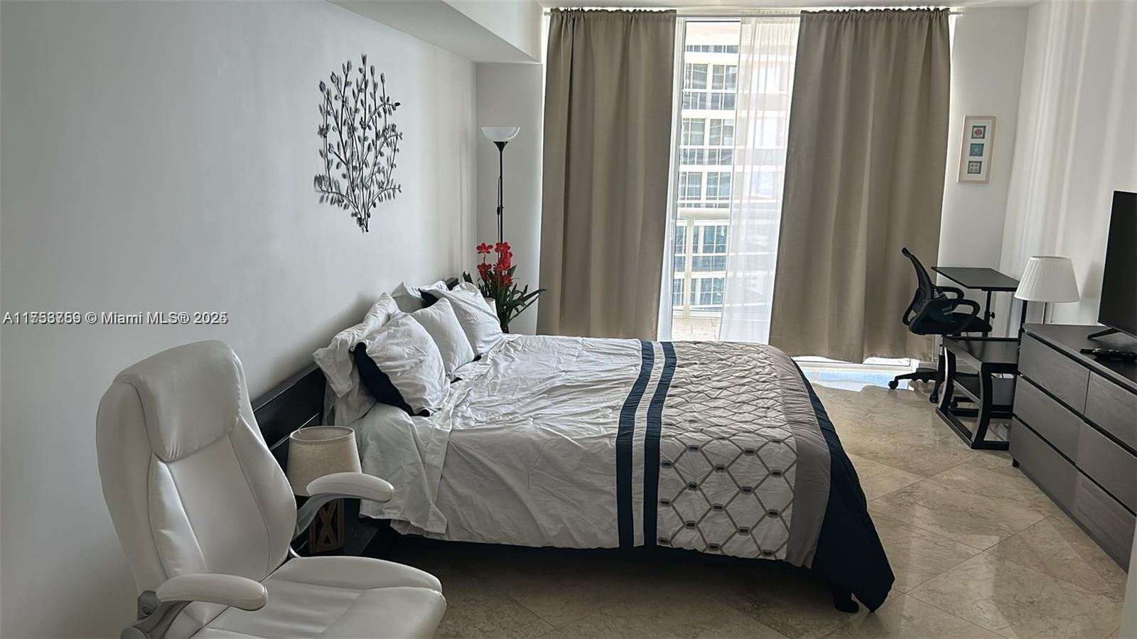 1830 S Ocean Dr 3208 Property Photo 19