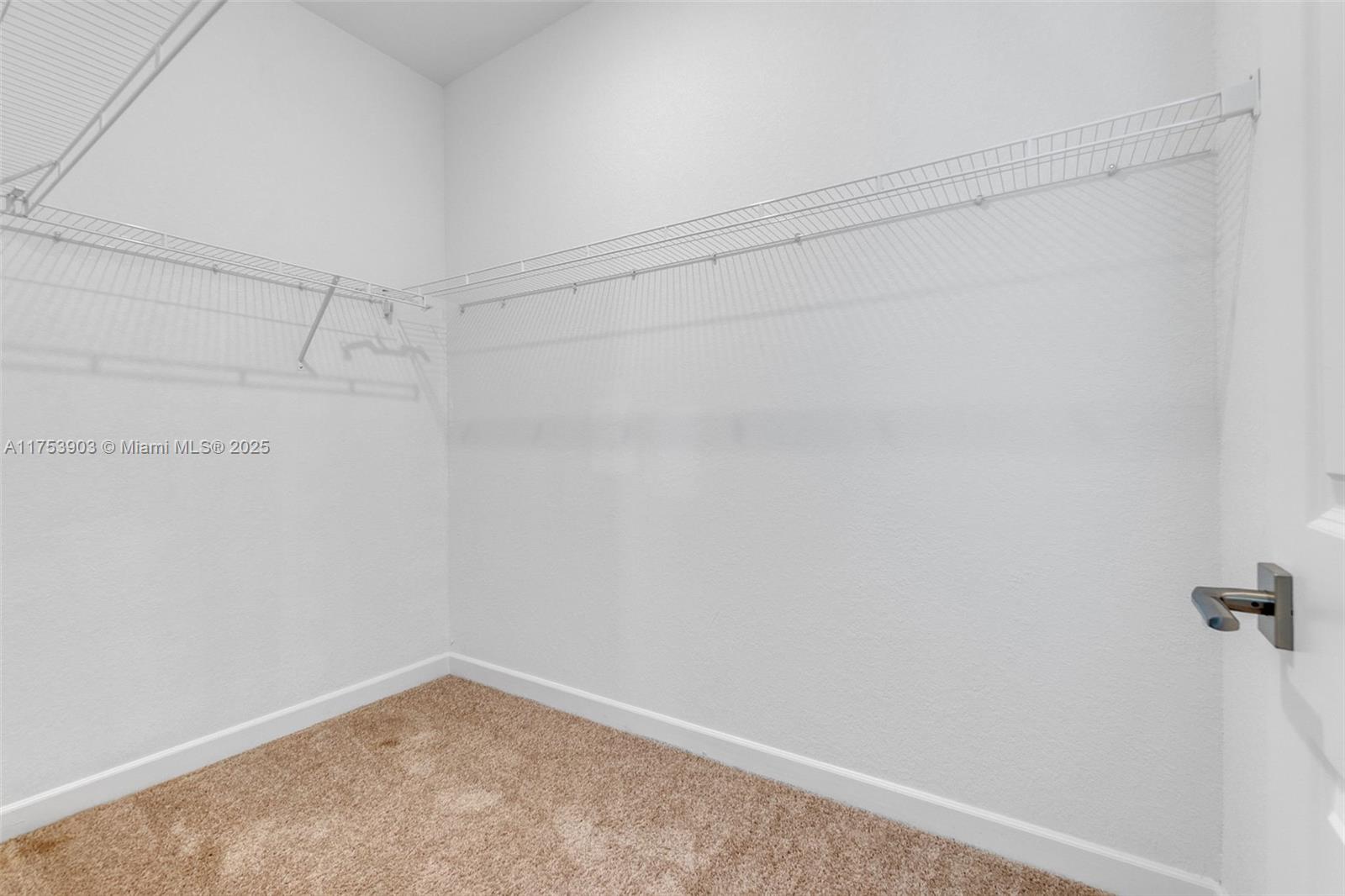 1150 Sw 6th Ct Property Photo 14