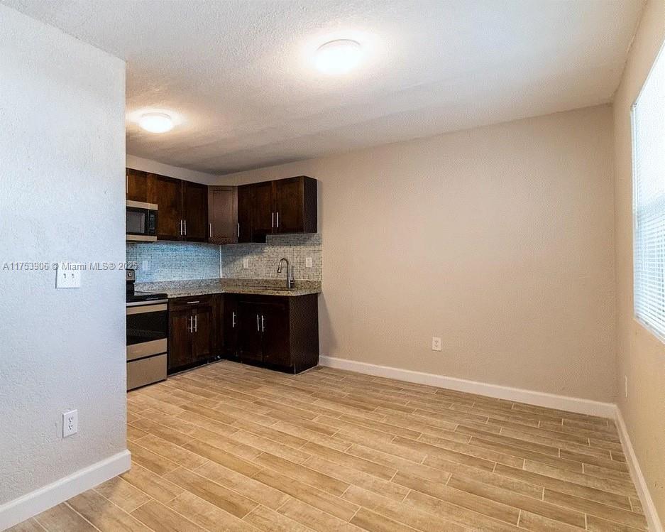 601 S Flagler Ave 10 Property Photo 4
