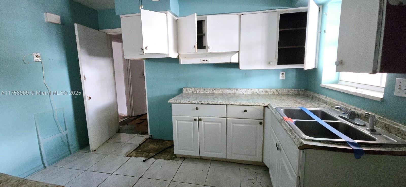 4490 Nw 171st Ter Property Photo 16