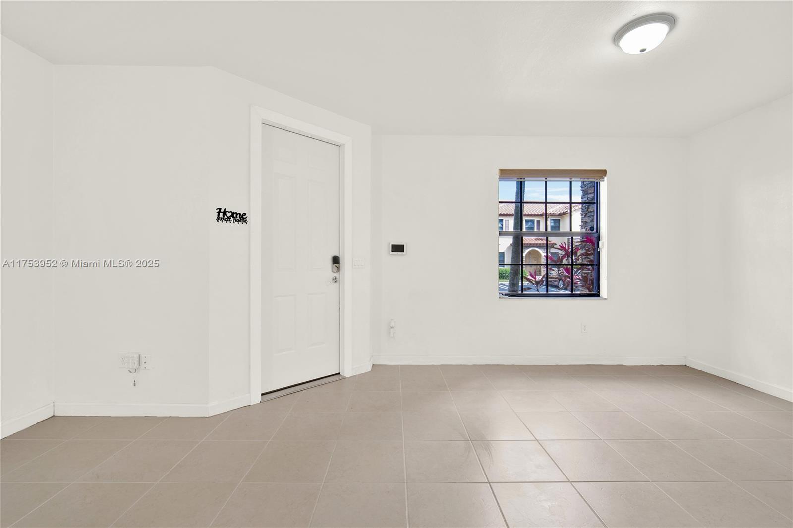 3208 Se 6th St 0 Property Photo 10