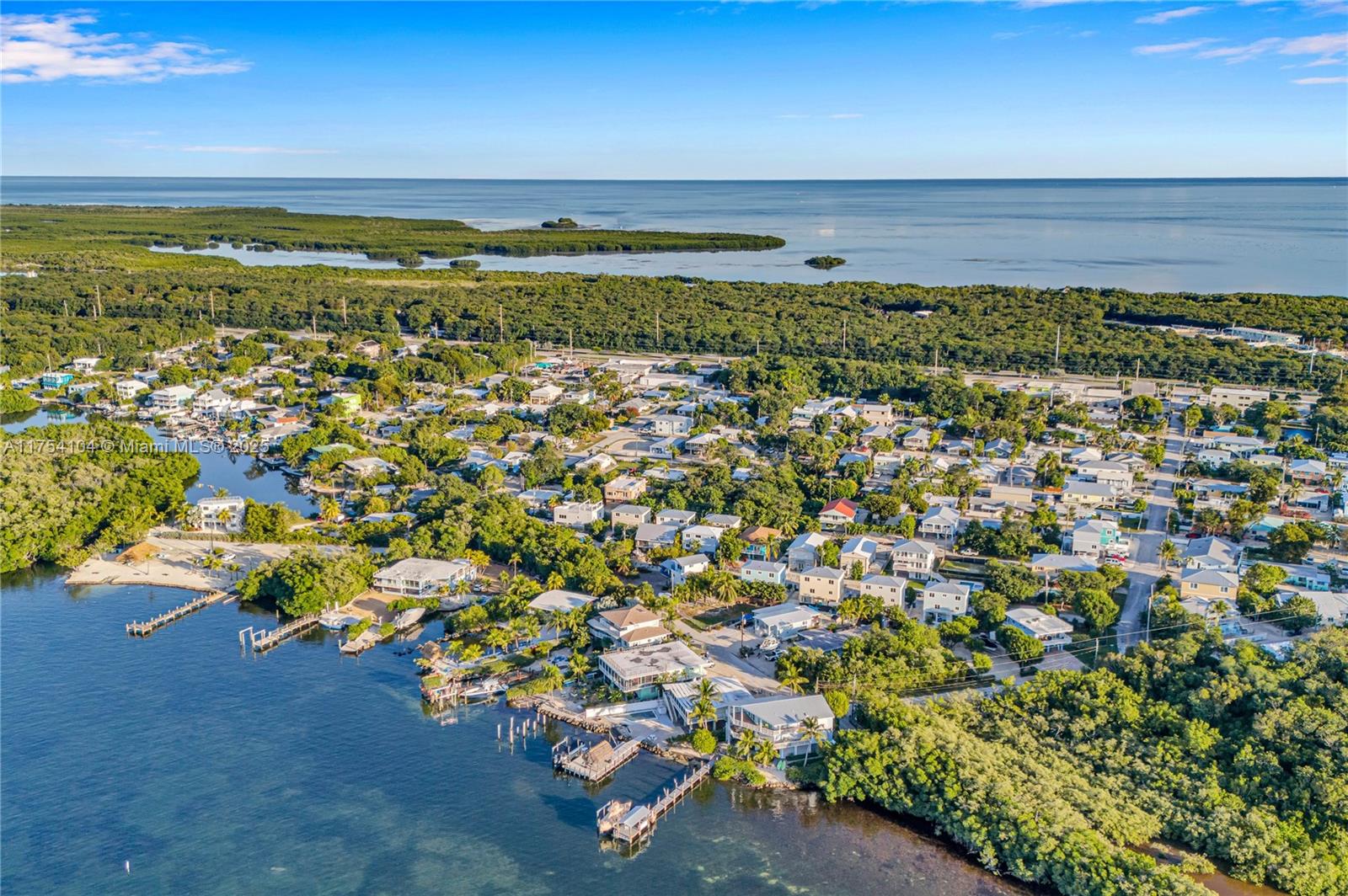 9 Gulf Dr Property Photo 7