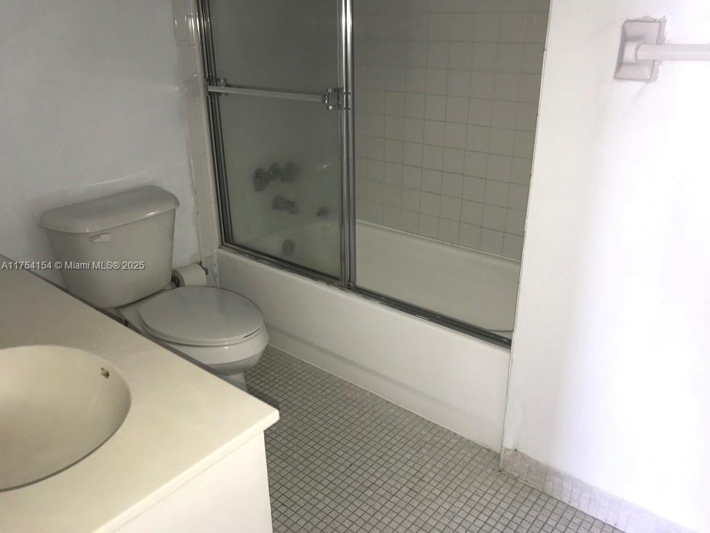 1000 West Ave 908 Property Photo 10