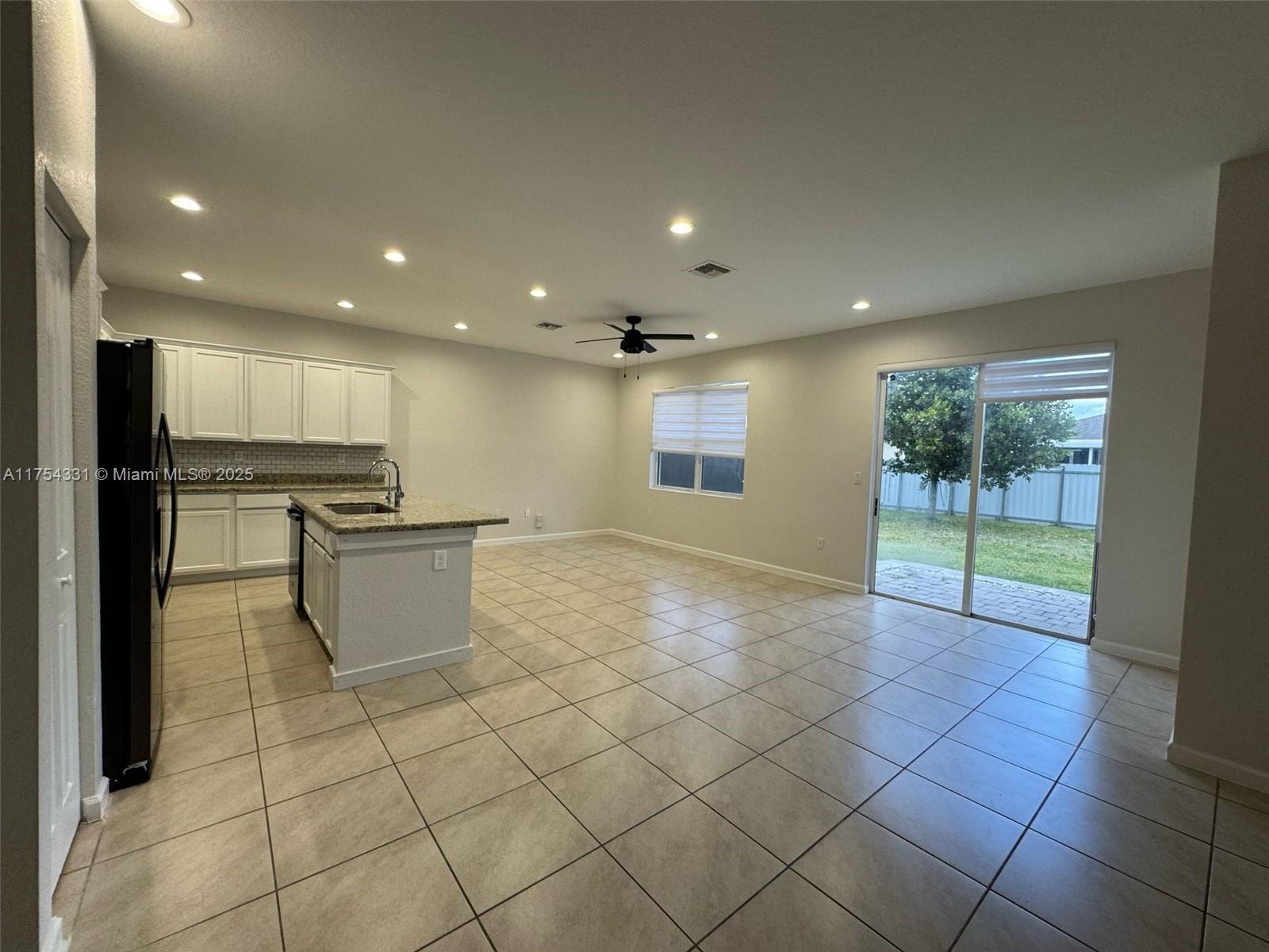 27925 Sw 133rd Path Property Photo 4