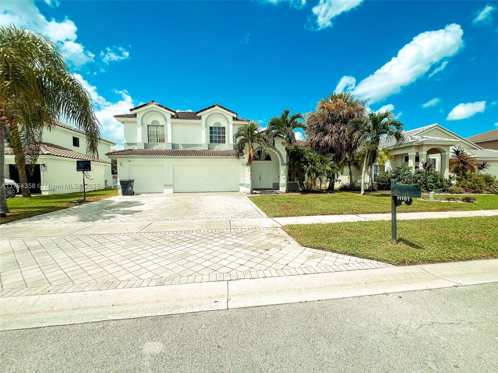 A11754358 Property Photo