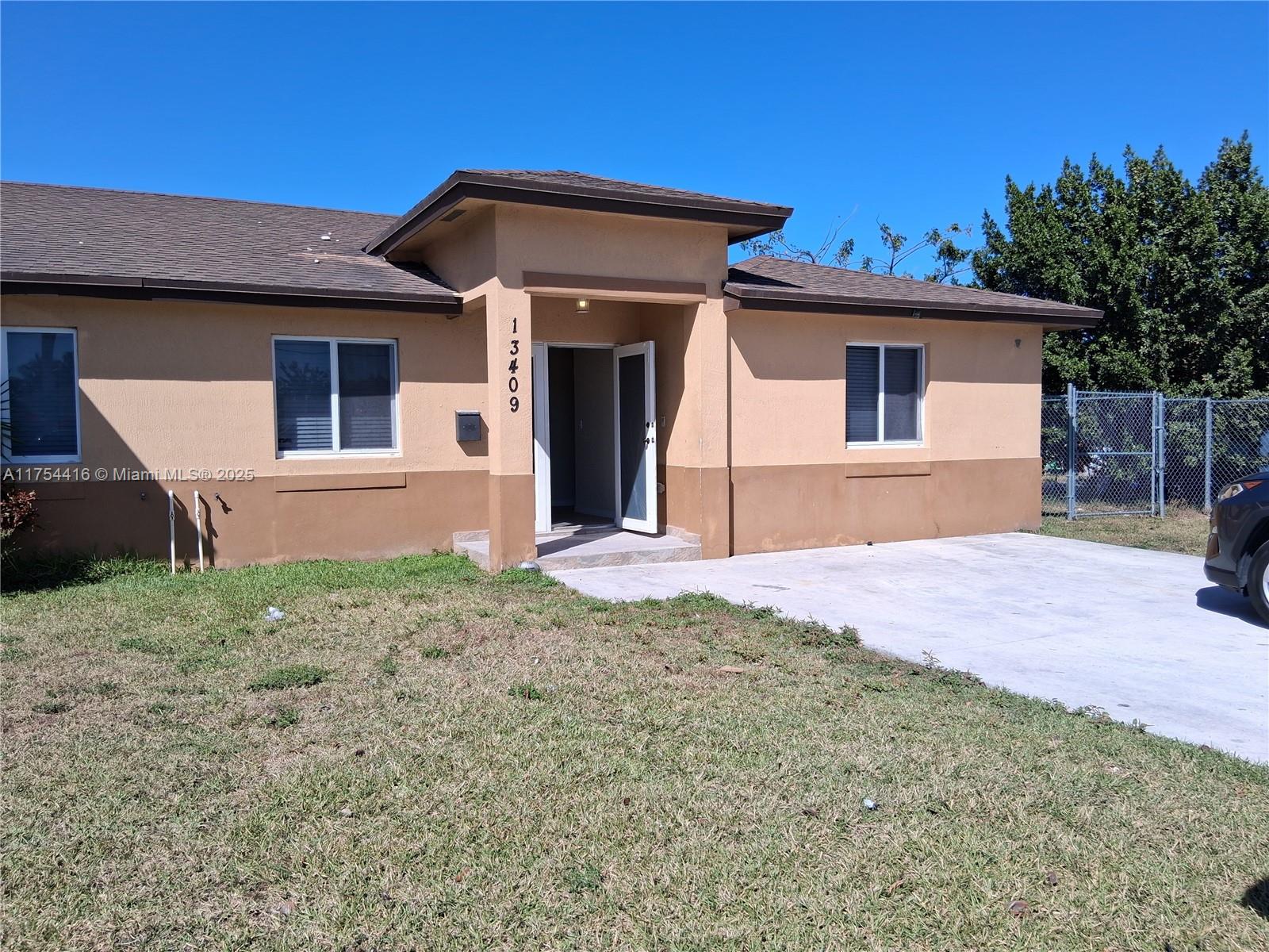 13409 Sw 268 13409 Property Photo 2