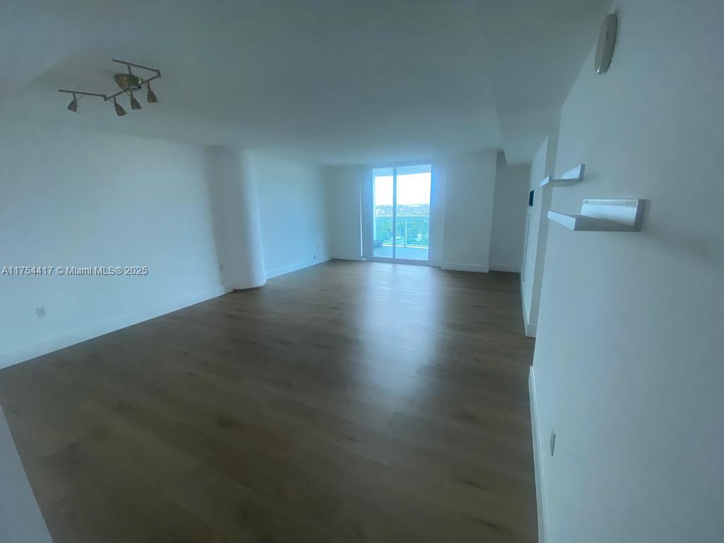 2101 Brickell Ave 1401 Property Photo 1