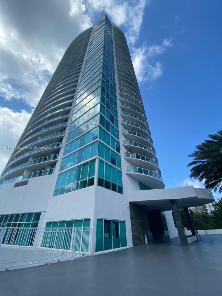 2101 Brickell Ave 1401 Property Photo 12