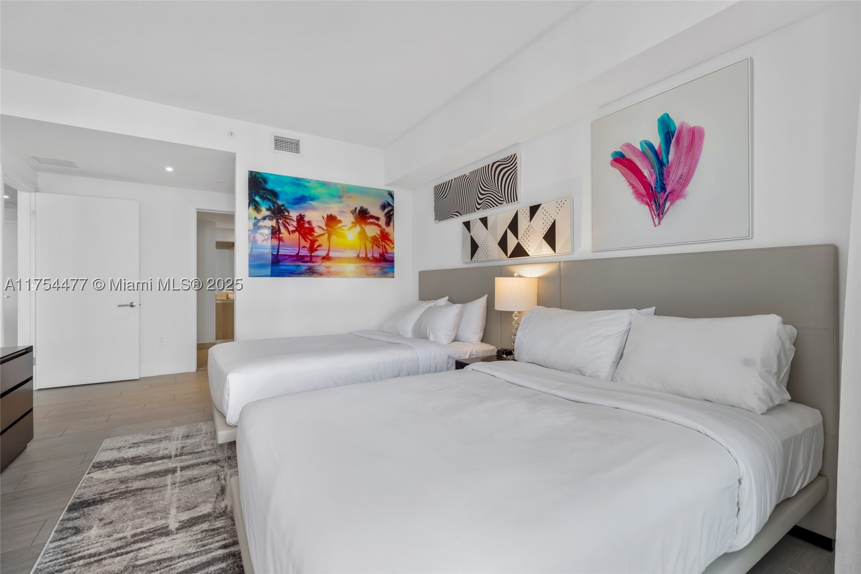 4010 S Ocean Dr R2505 Property Photo 8