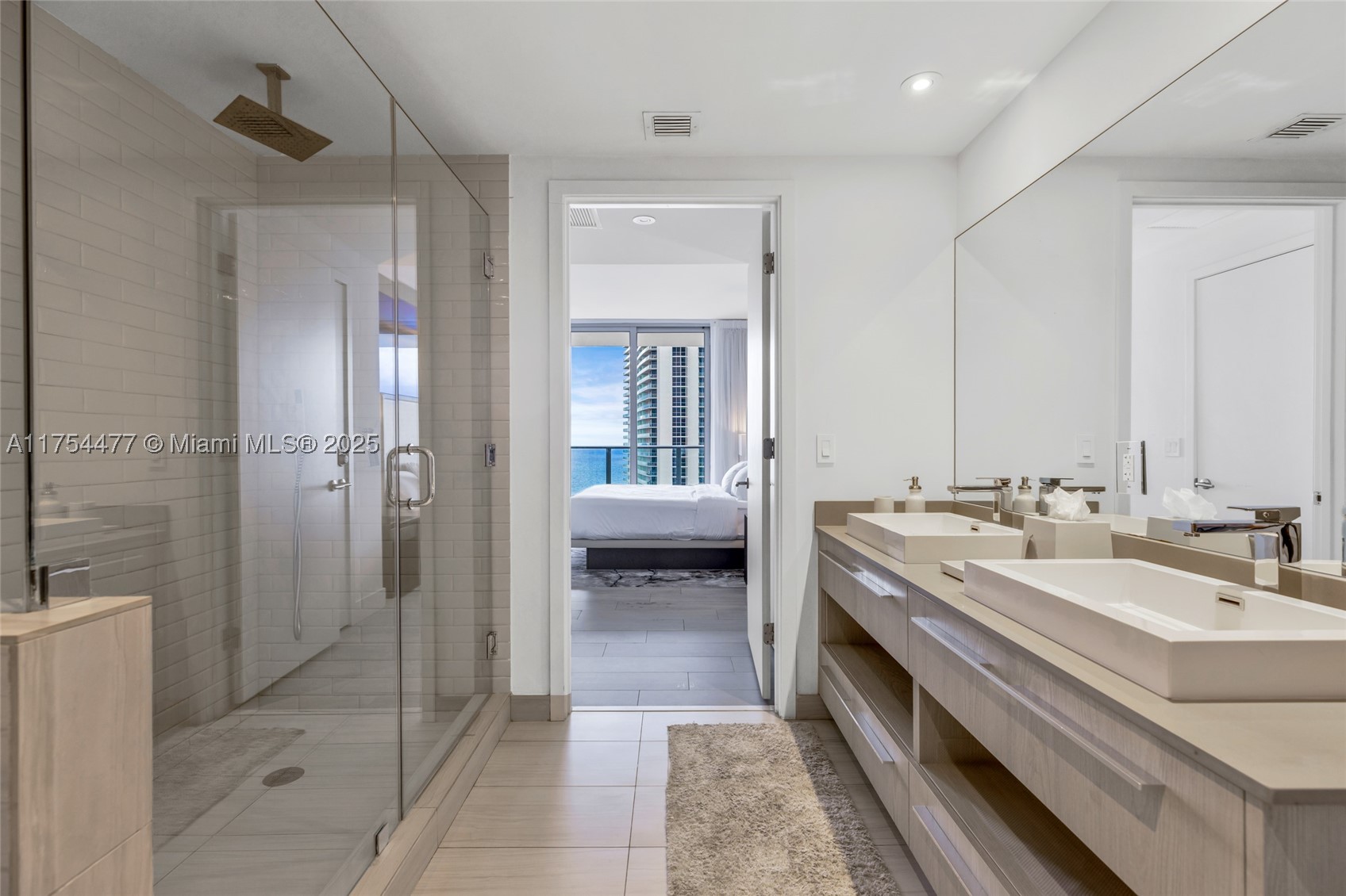 4010 S Ocean Dr R2505 Property Photo 11