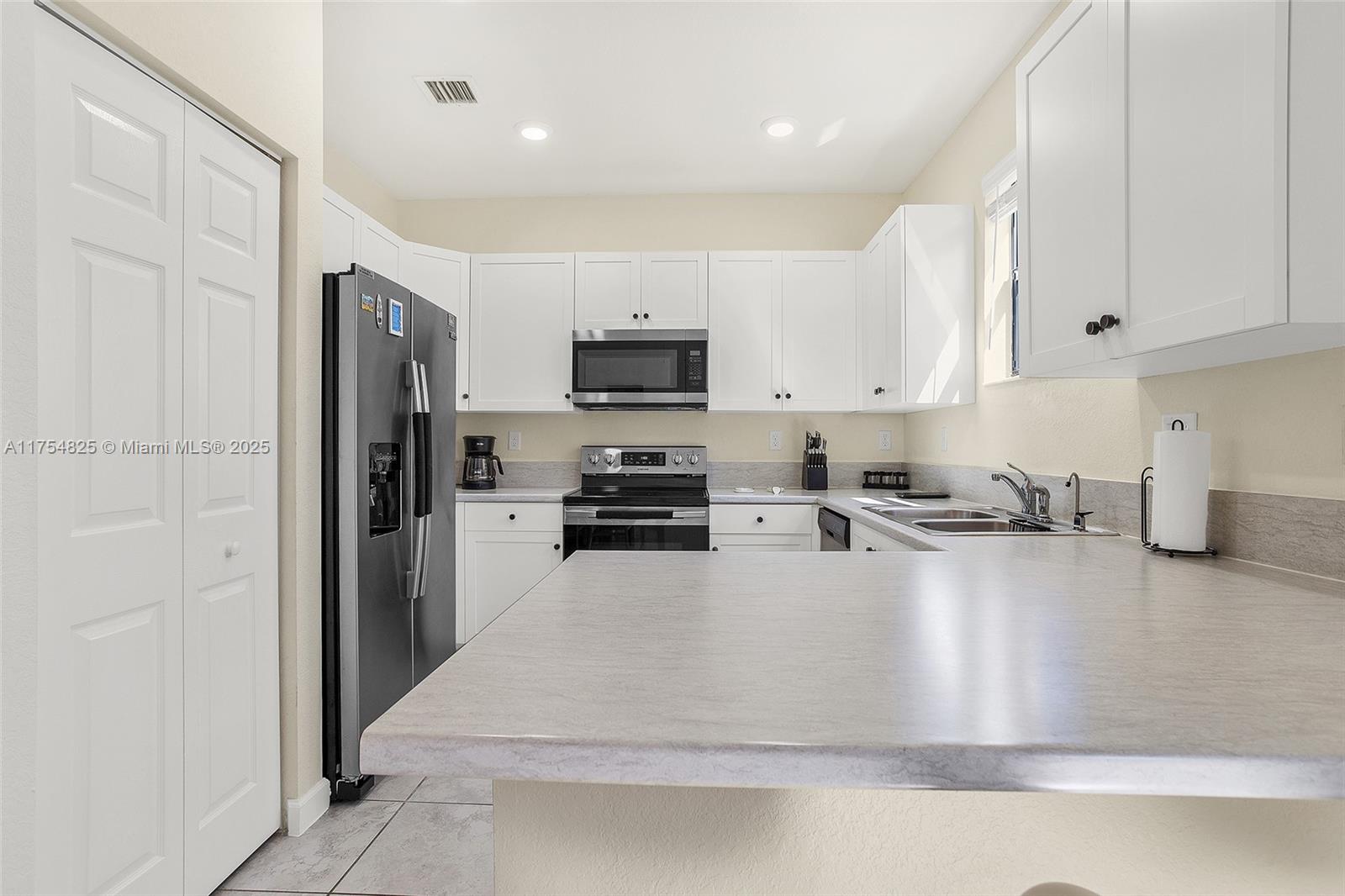 113 Se 33r Ter 113 Property Photo 22