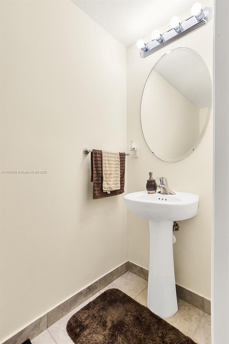 113 Se 33r Ter 113 Property Photo 29