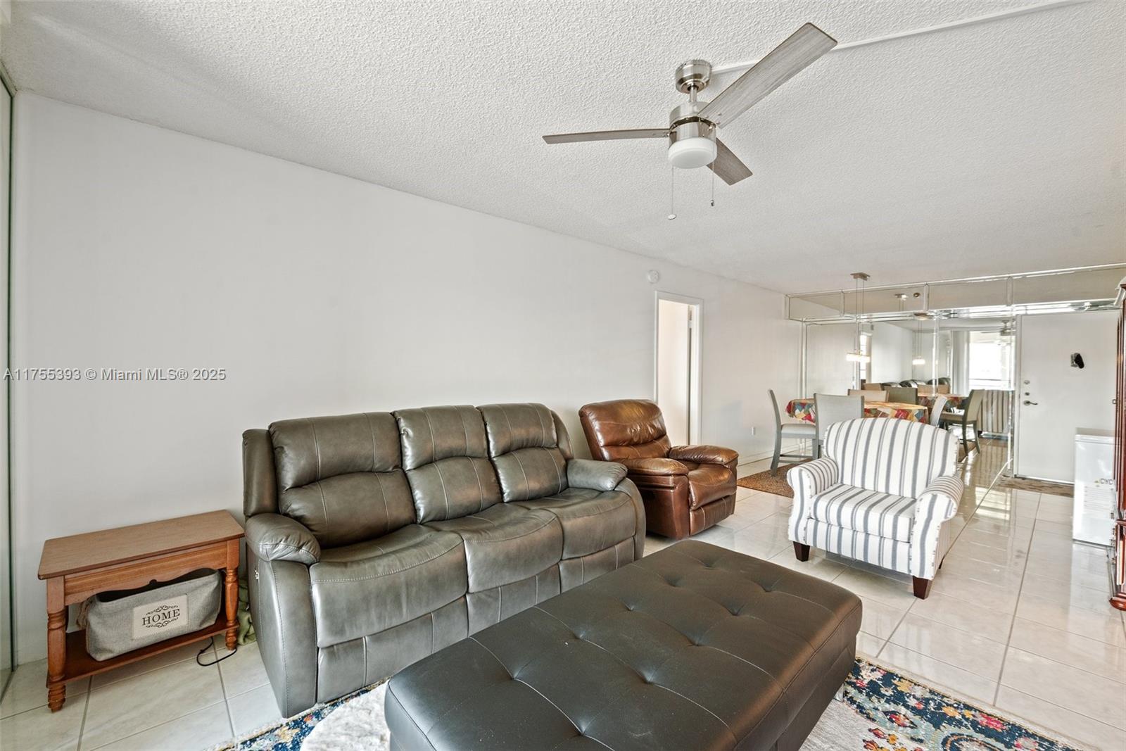 1000 Saint Charles Pl 603 Property Photo 22