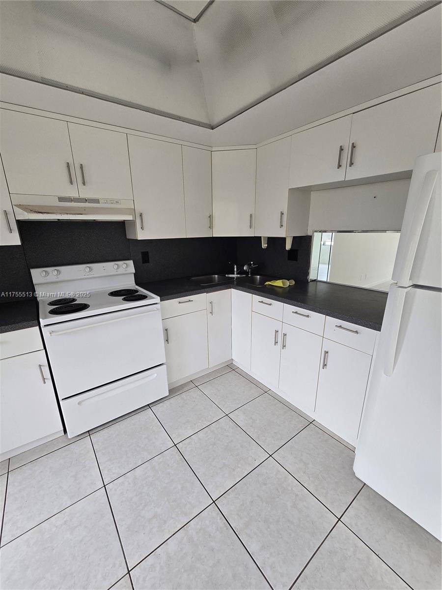 851 Ne 14th Ave 414 Property Photo 5