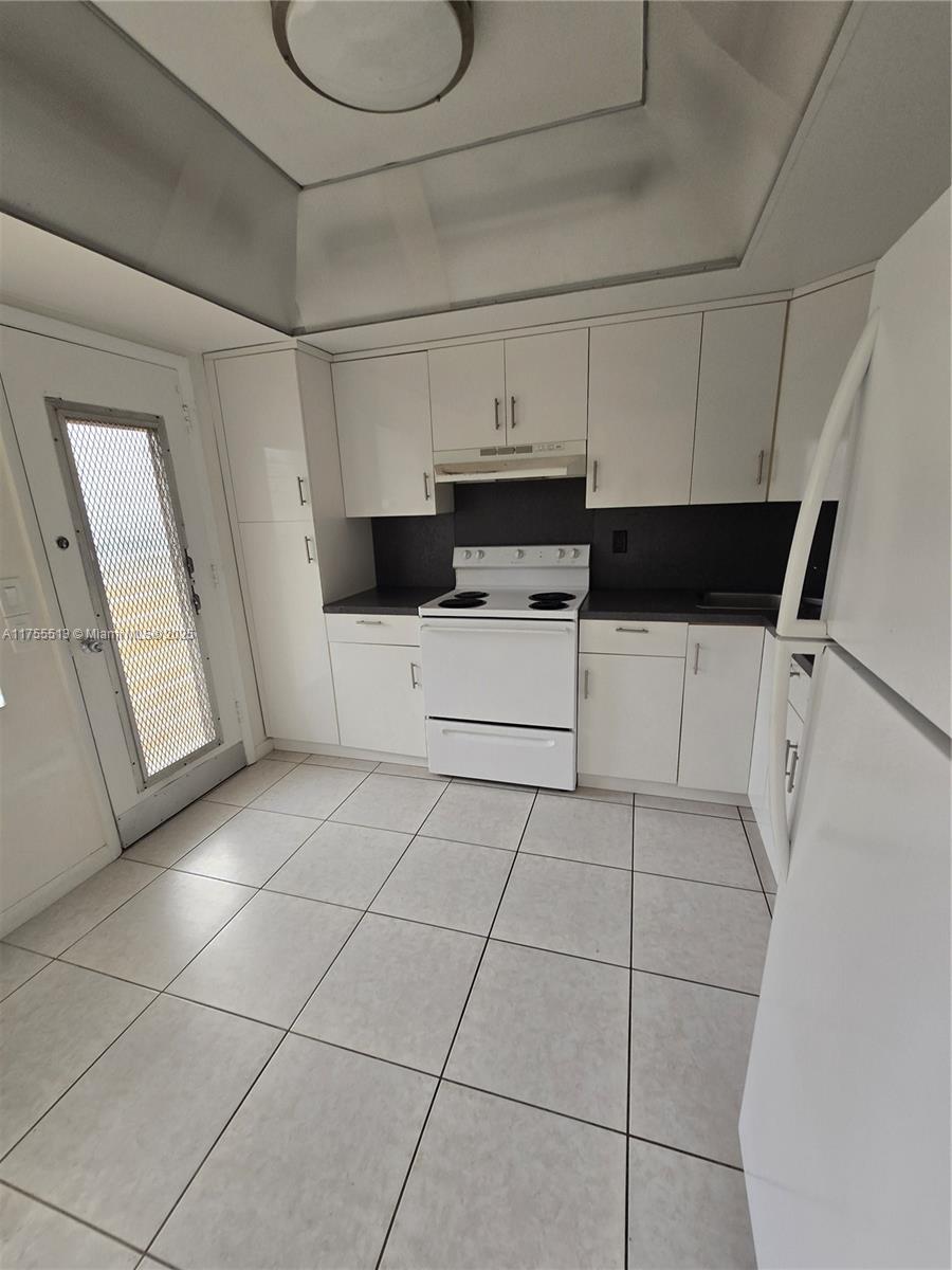 851 Ne 14th Ave 414 Property Photo 6