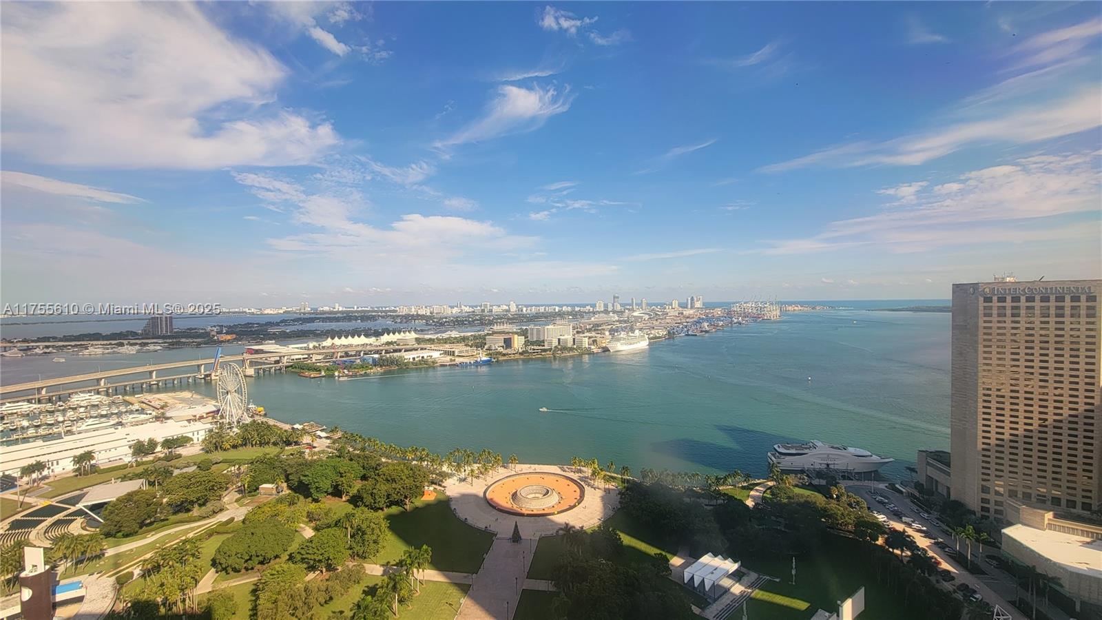 2 S Biscayne Blvd 3200 Property Photo 7