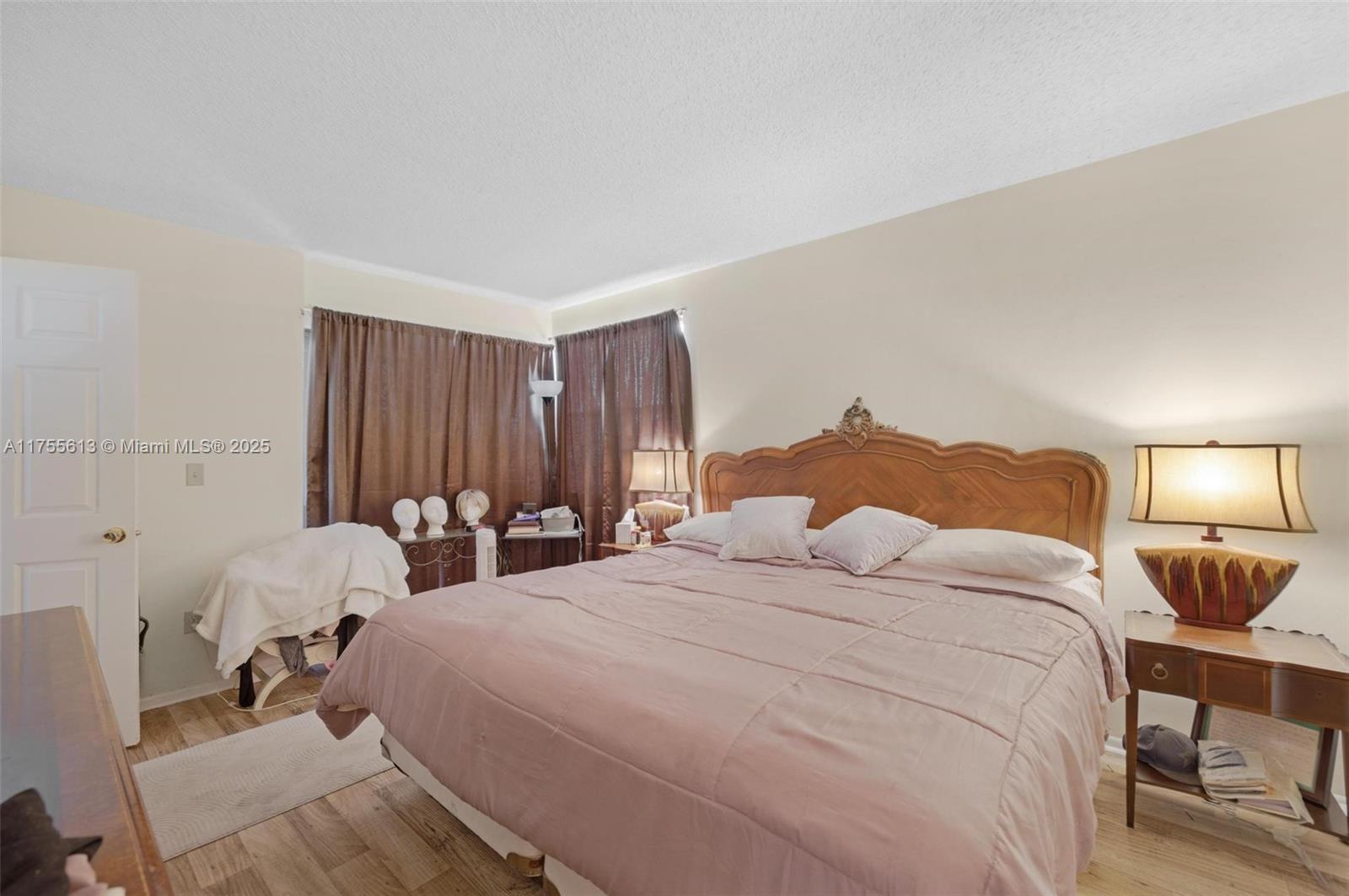800 Independence Dr 800k Property Photo 8