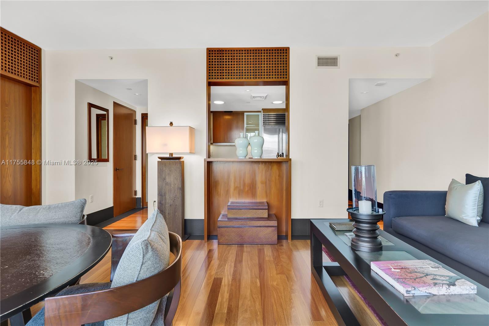 101 20 1803/5 Property Photo 9
