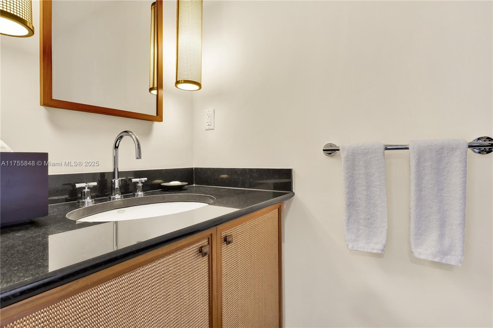 101 20 1803/5 Property Photo 15