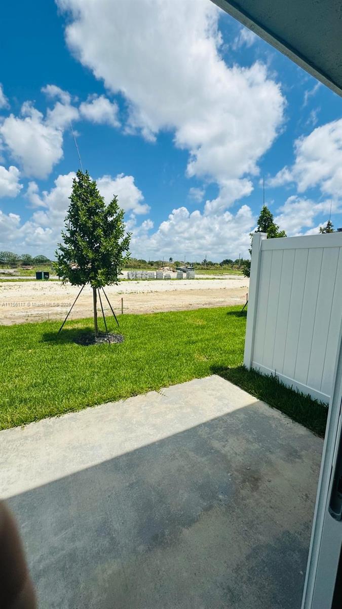 1068 Nw 5th Ter 1068 Property Photo 25