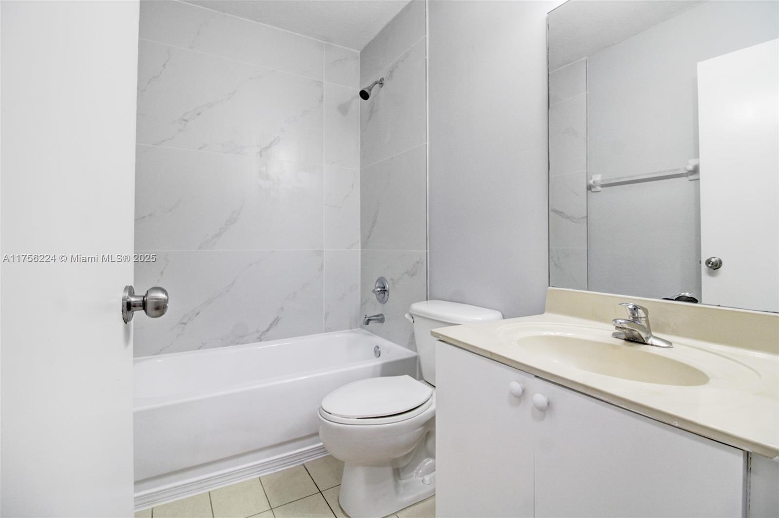 1615 Se 30th St 1615 Property Photo 17