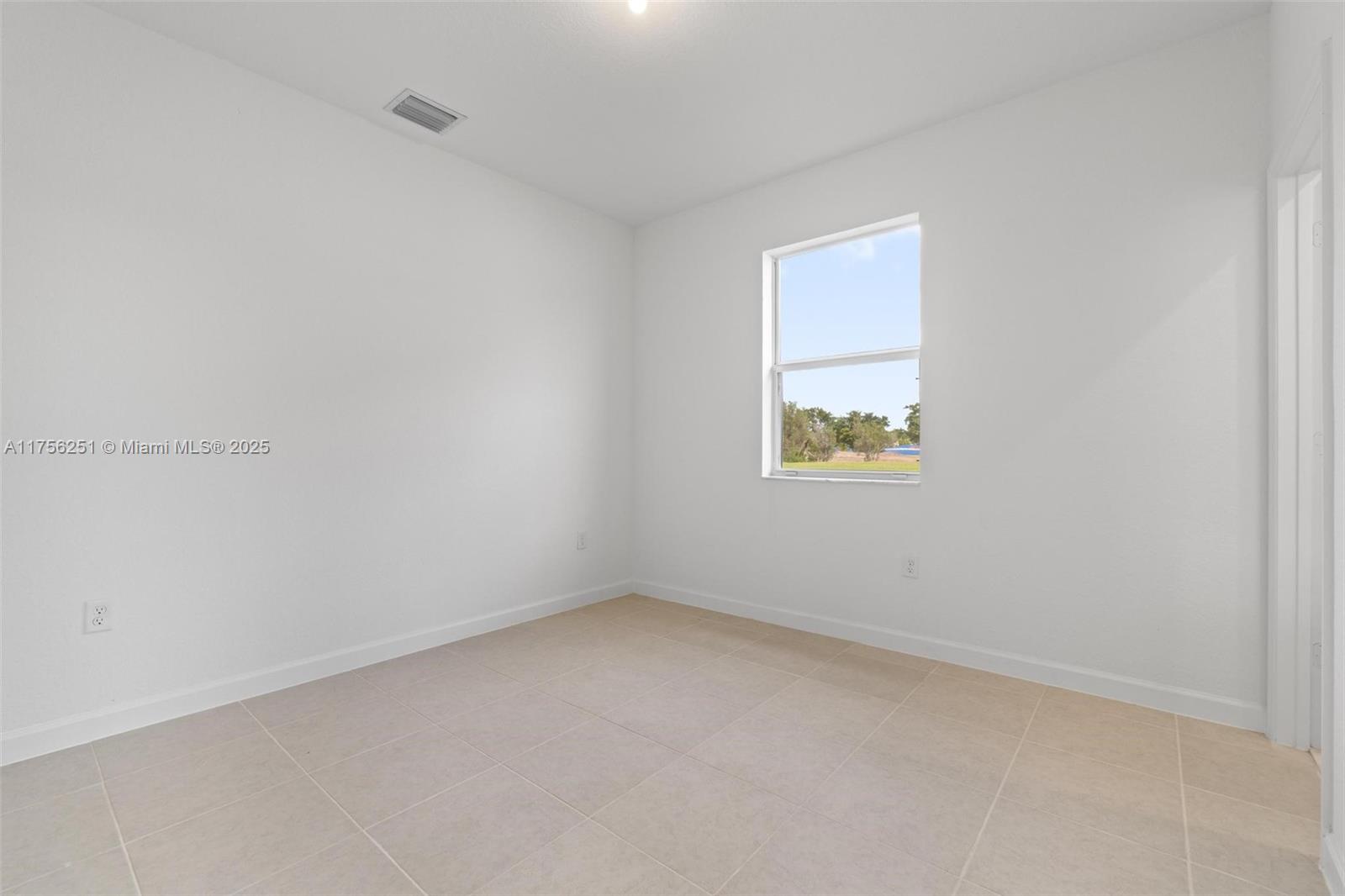 2720 Se 23 Ave 2720 Property Photo 46