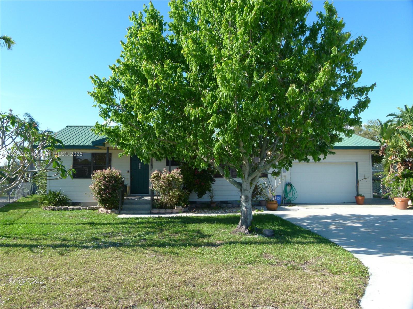 1160 20th Street Property Photo