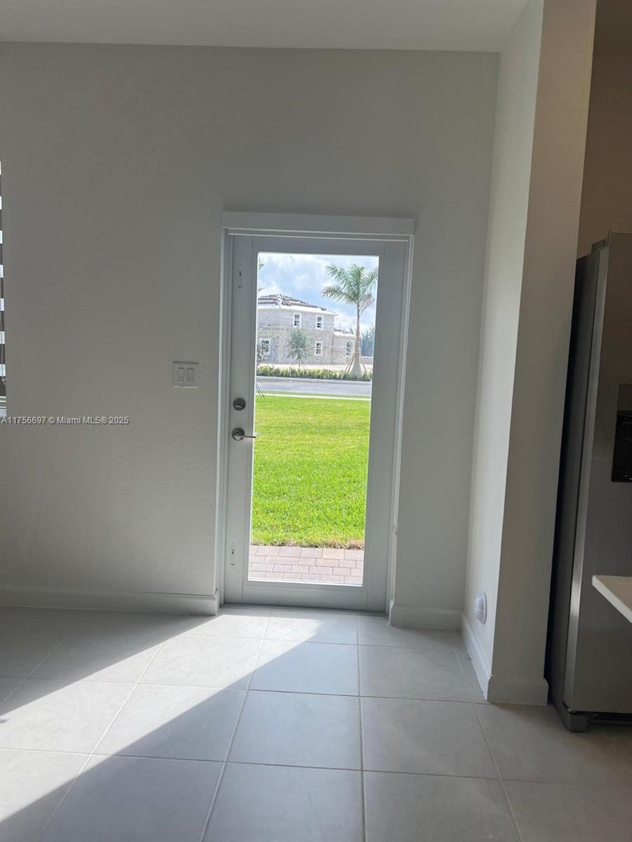 2330 Se 28 Dr 2330 Property Photo 10