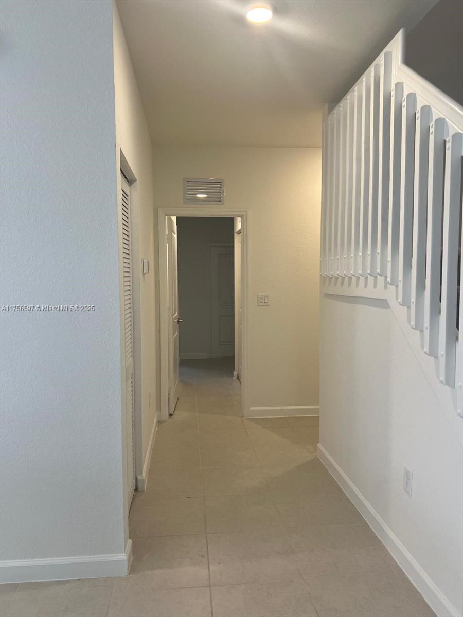 2330 Se 28 Dr 2330 Property Photo 15