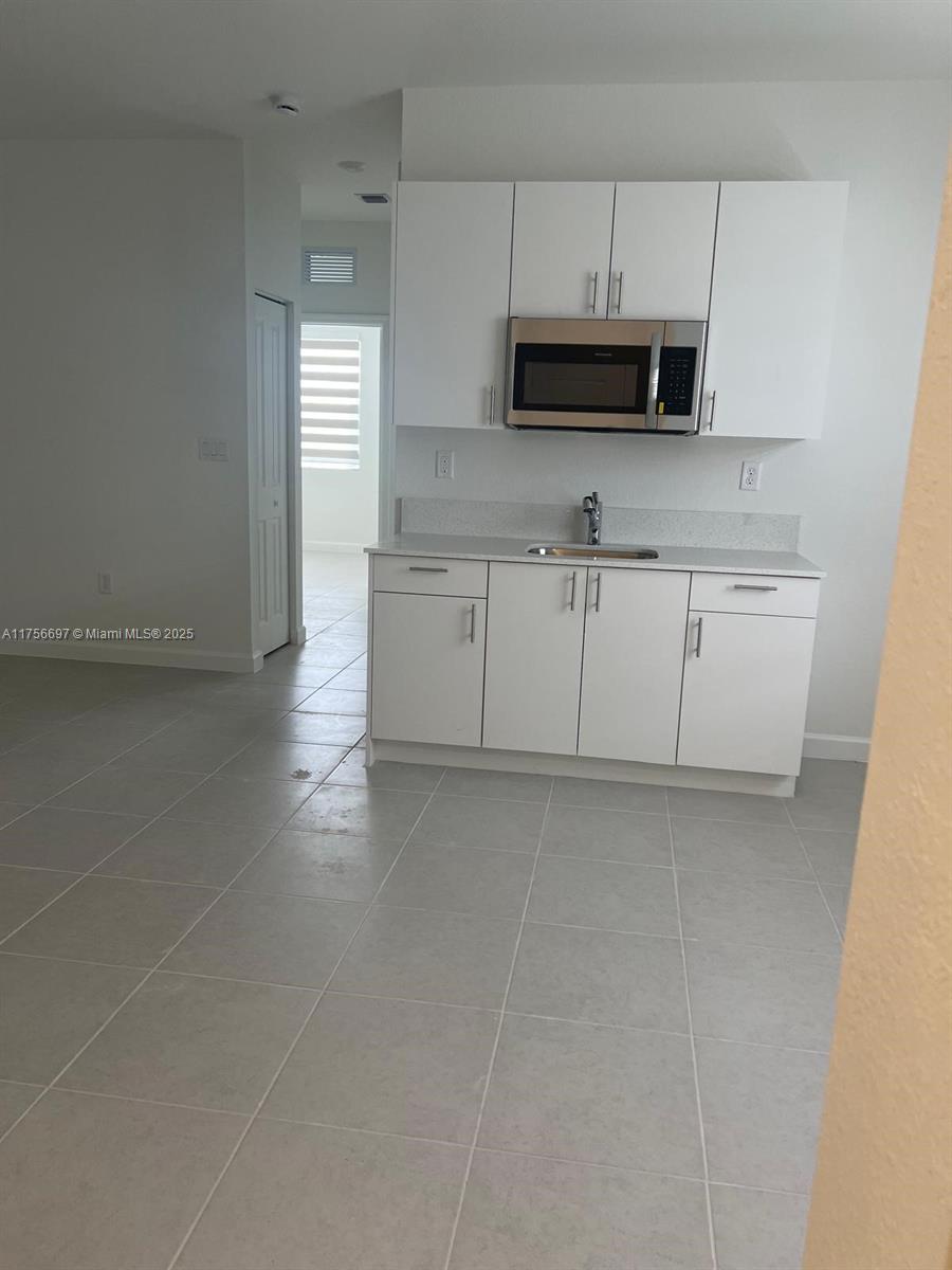 2330 Se 28 Dr 2330 Property Photo 16