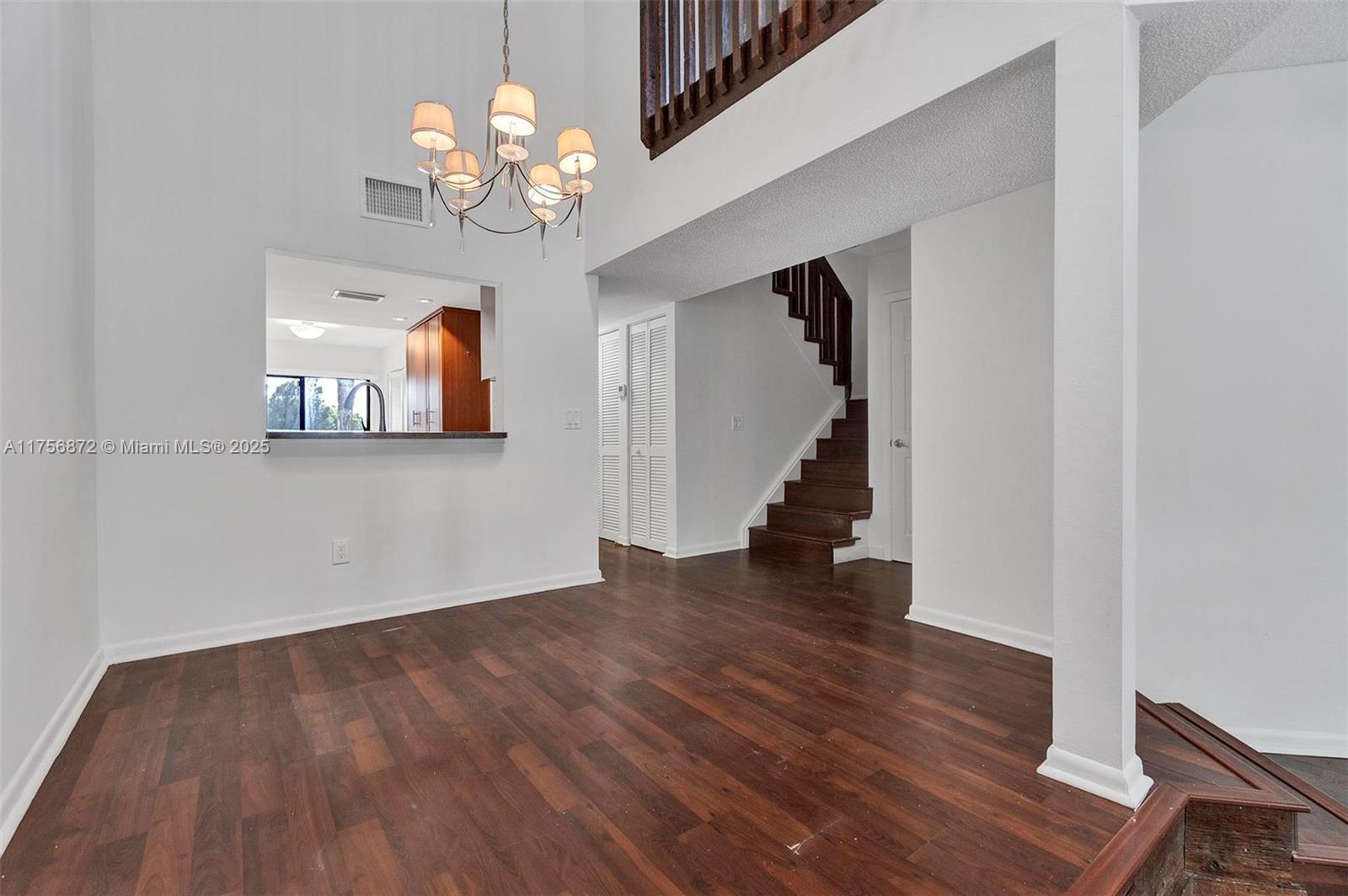 4263 S Pine Island Rd Property Photo 7