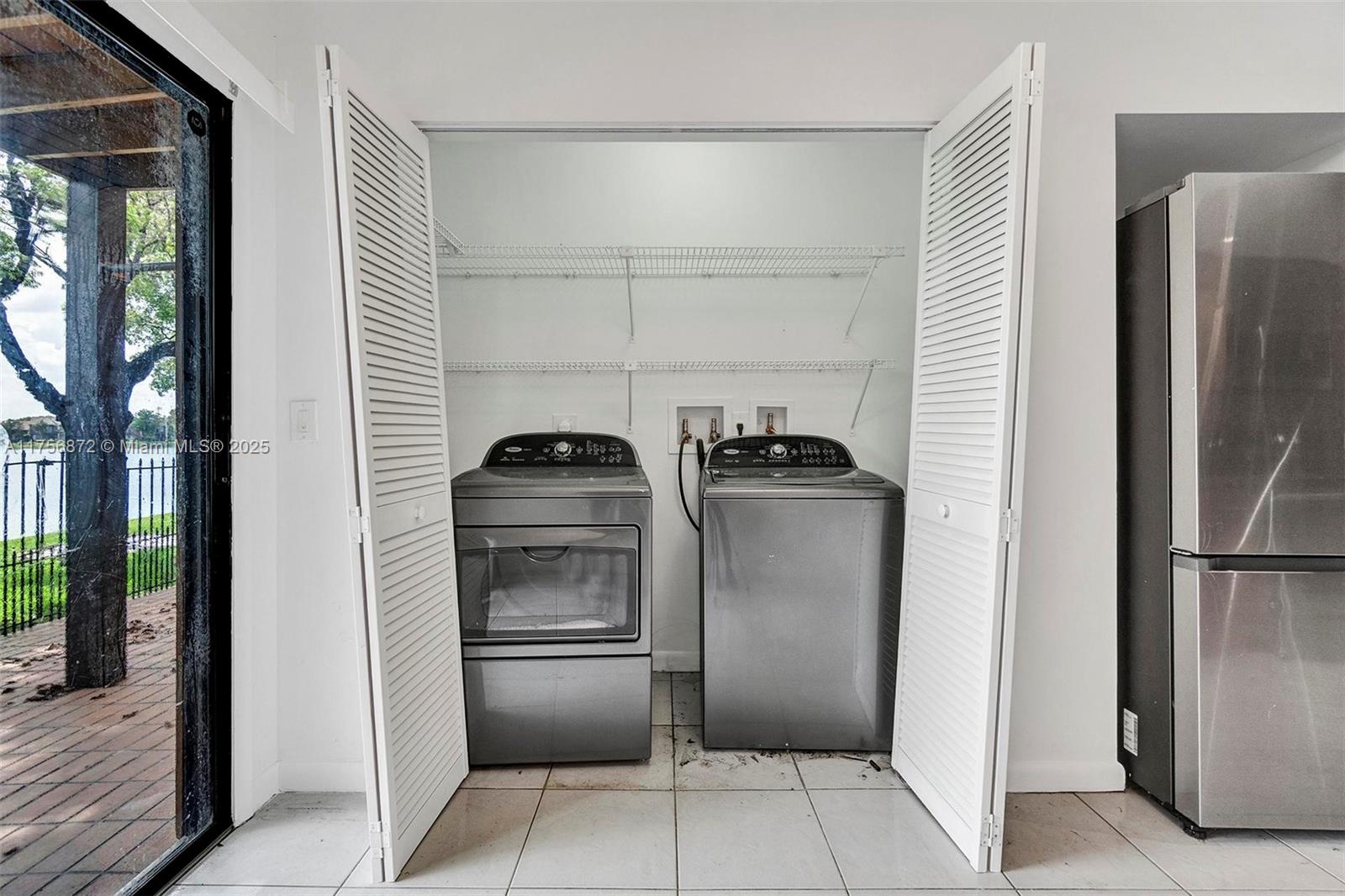 4263 S Pine Island Rd Property Photo 12