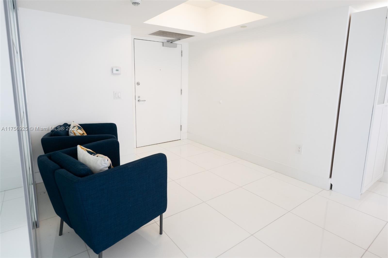 16445 Collins Ave 728 Property Photo 4