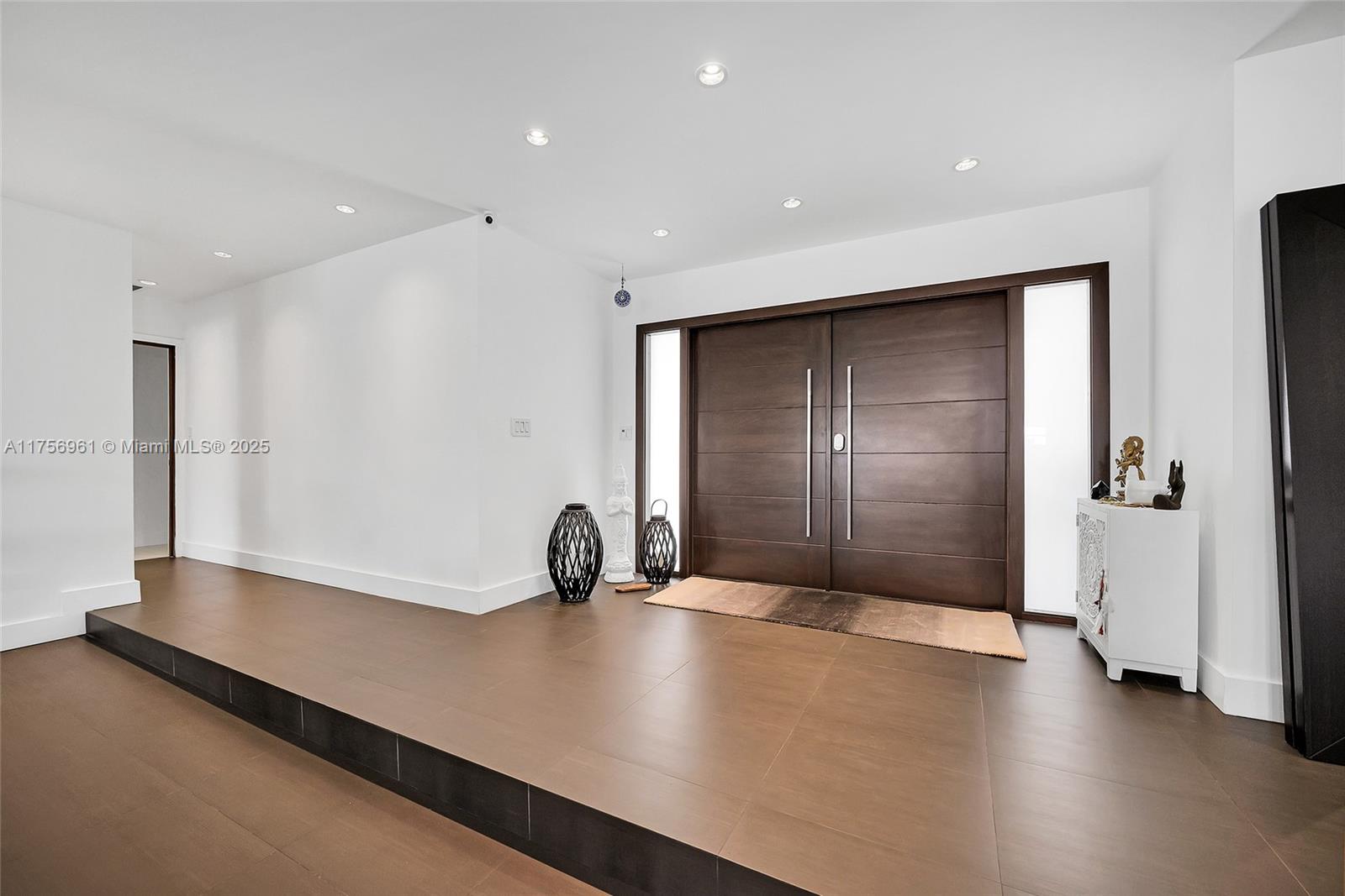 2120 Ne 204th St 0 Property Photo 9