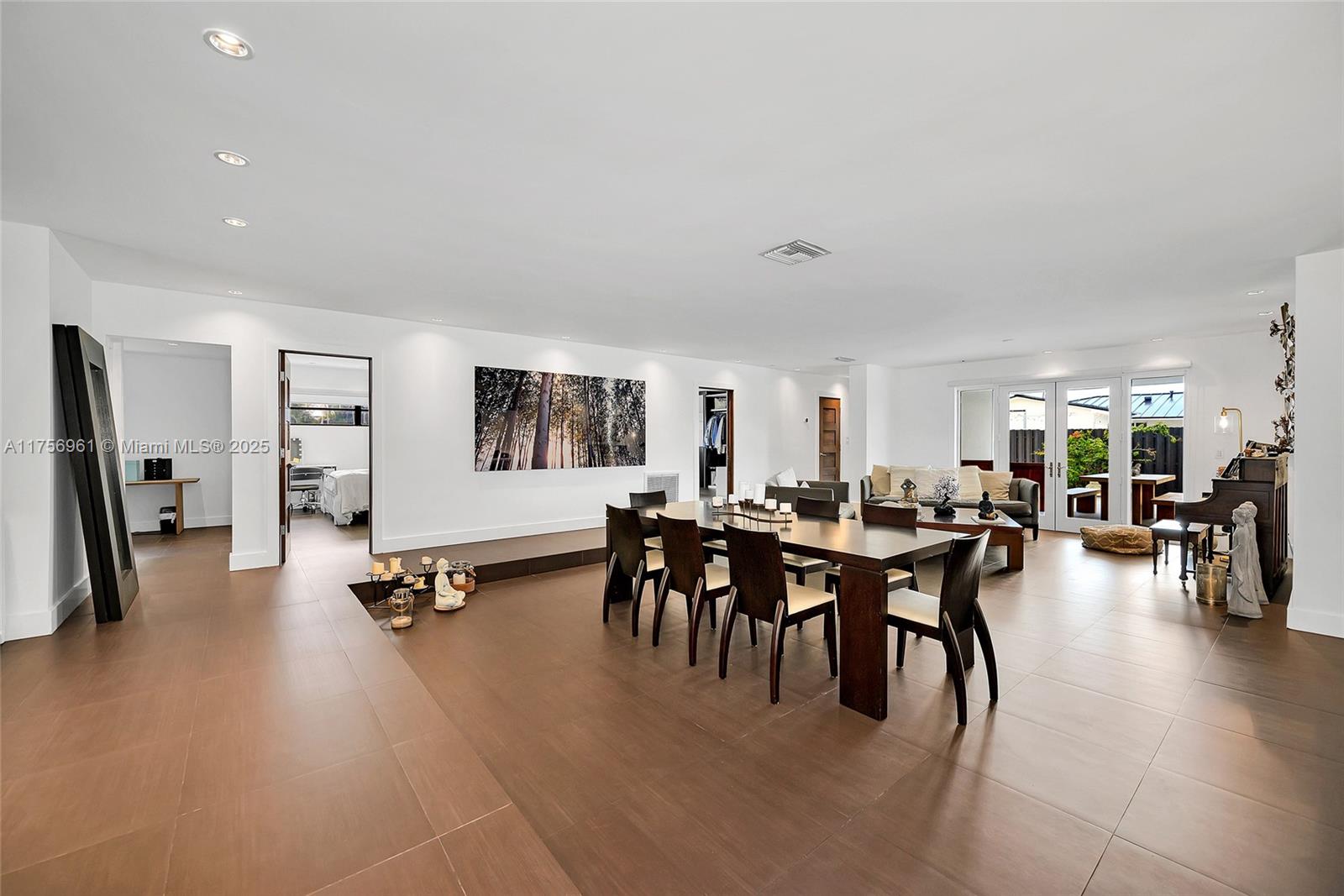 2120 Ne 204th St 0 Property Photo 13