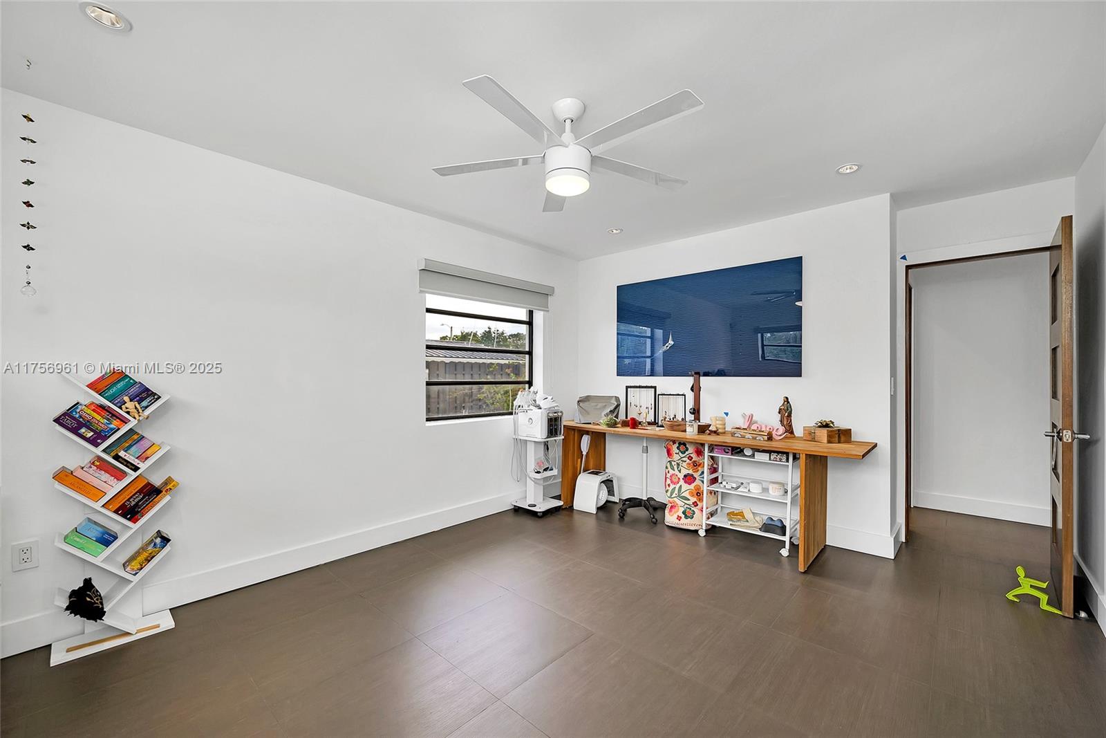 2120 Ne 204th St 0 Property Photo 25