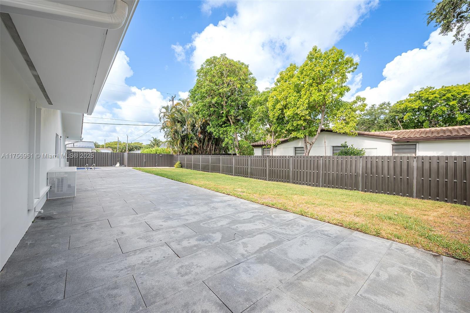 2120 Ne 204th St 0 Property Photo 44