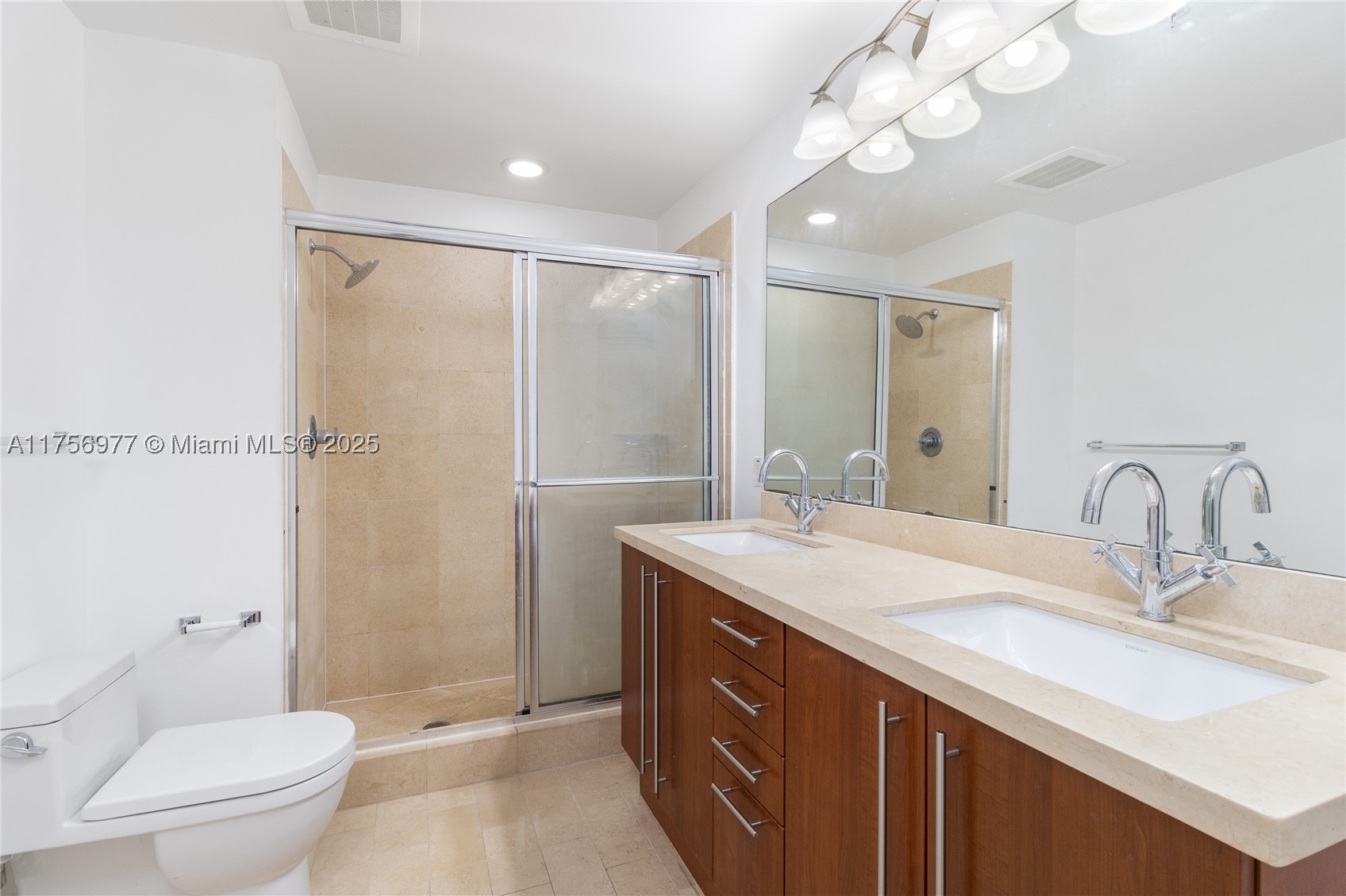 1111 Sw 1st Ave 2423-n Property Photo 8