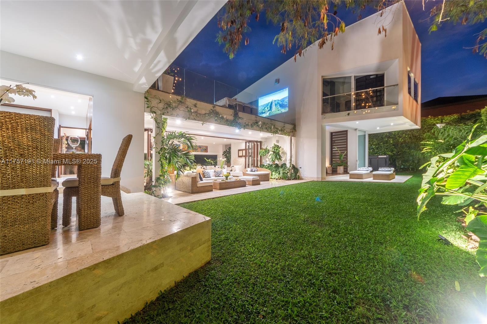 Carrera 142 N 18 A 80 Property Photo 2