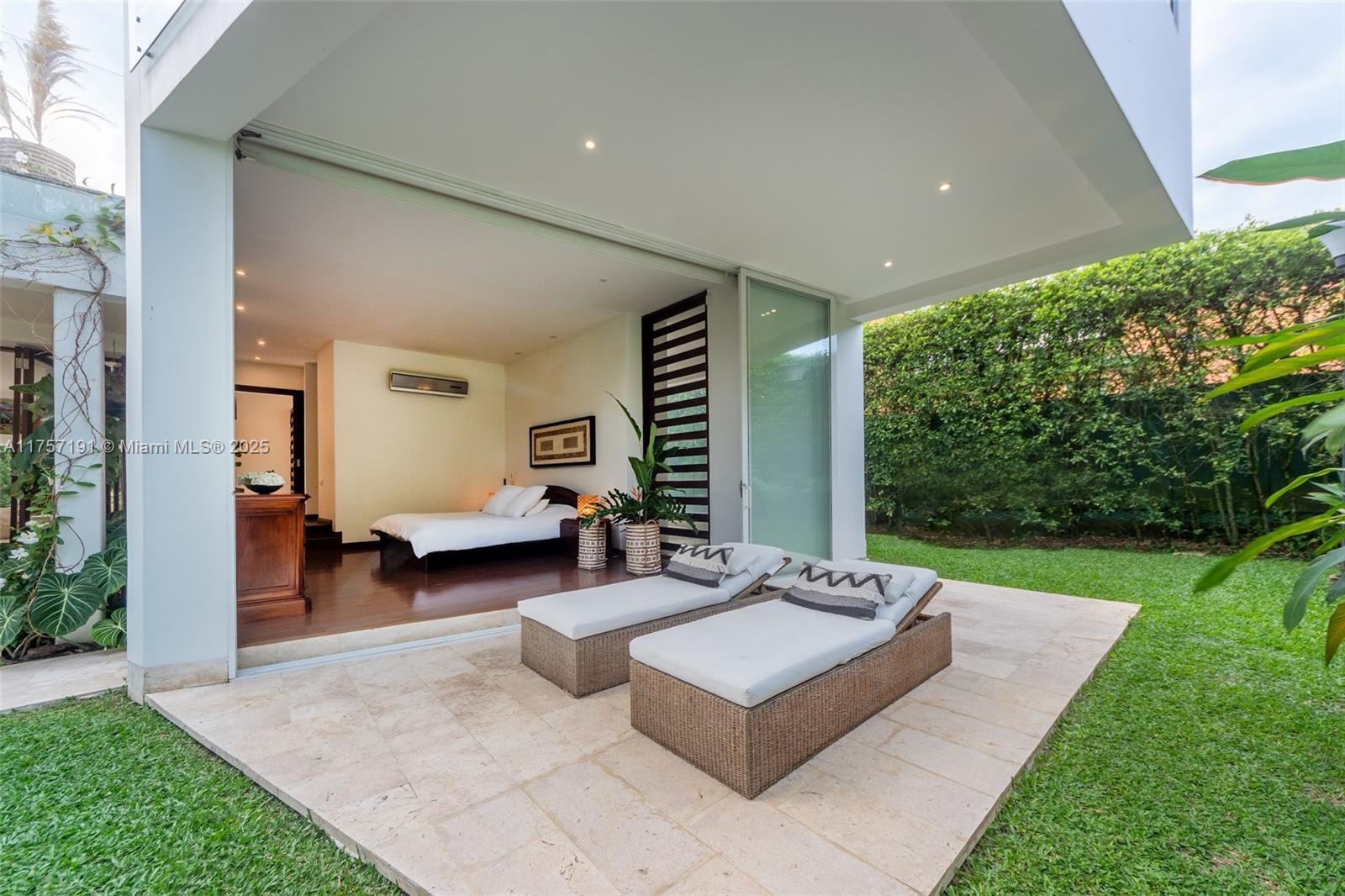 Carrera 142 N 18 A 80 Property Photo 15