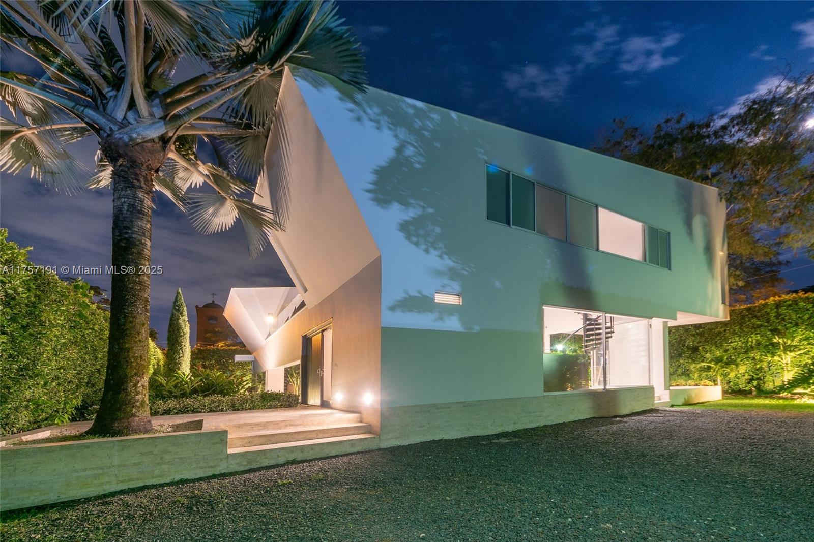 Carrera 142 N 18 A 80 Property Photo 31