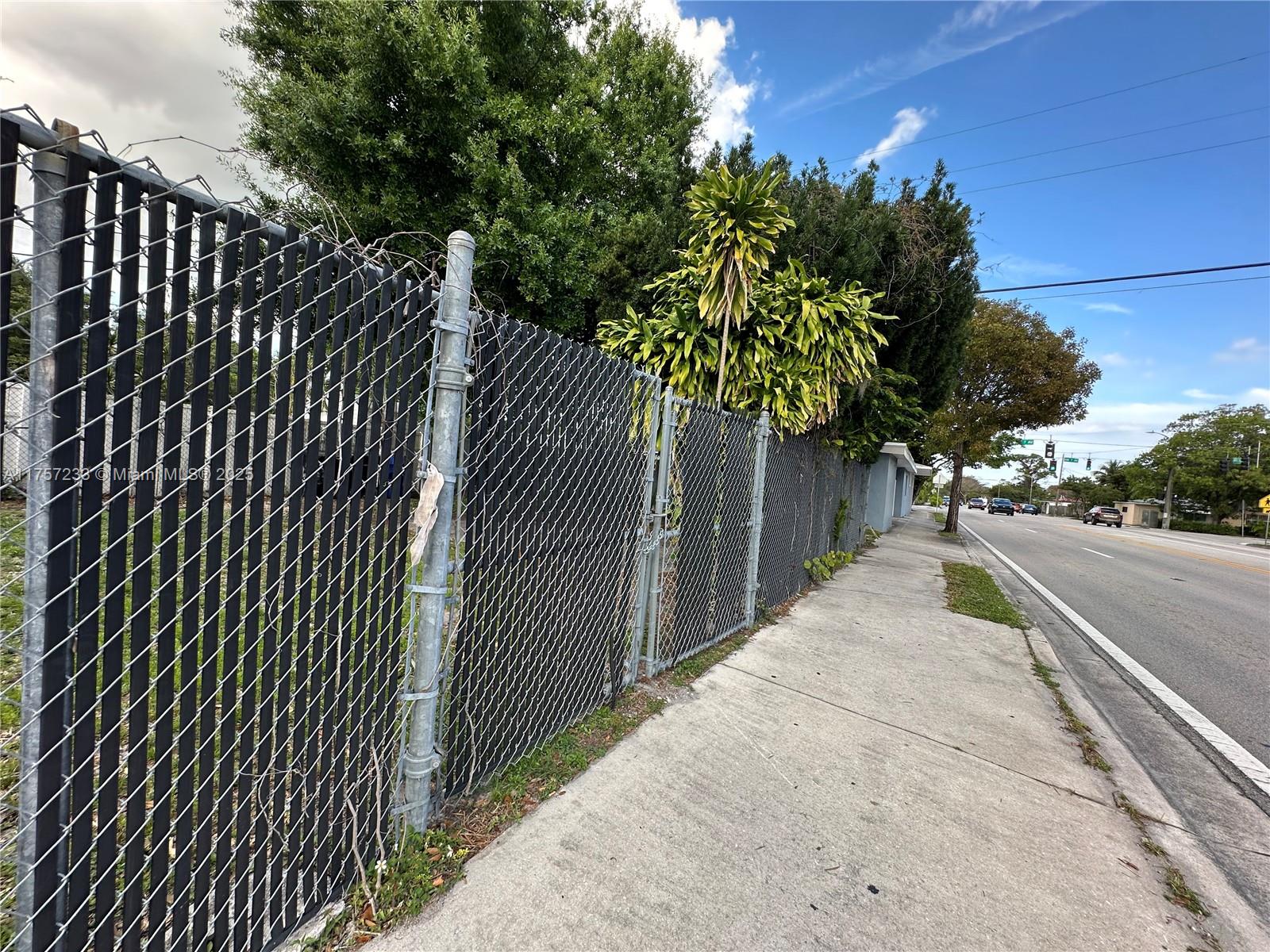 1300 Nw 7th Ter Property Photo 20