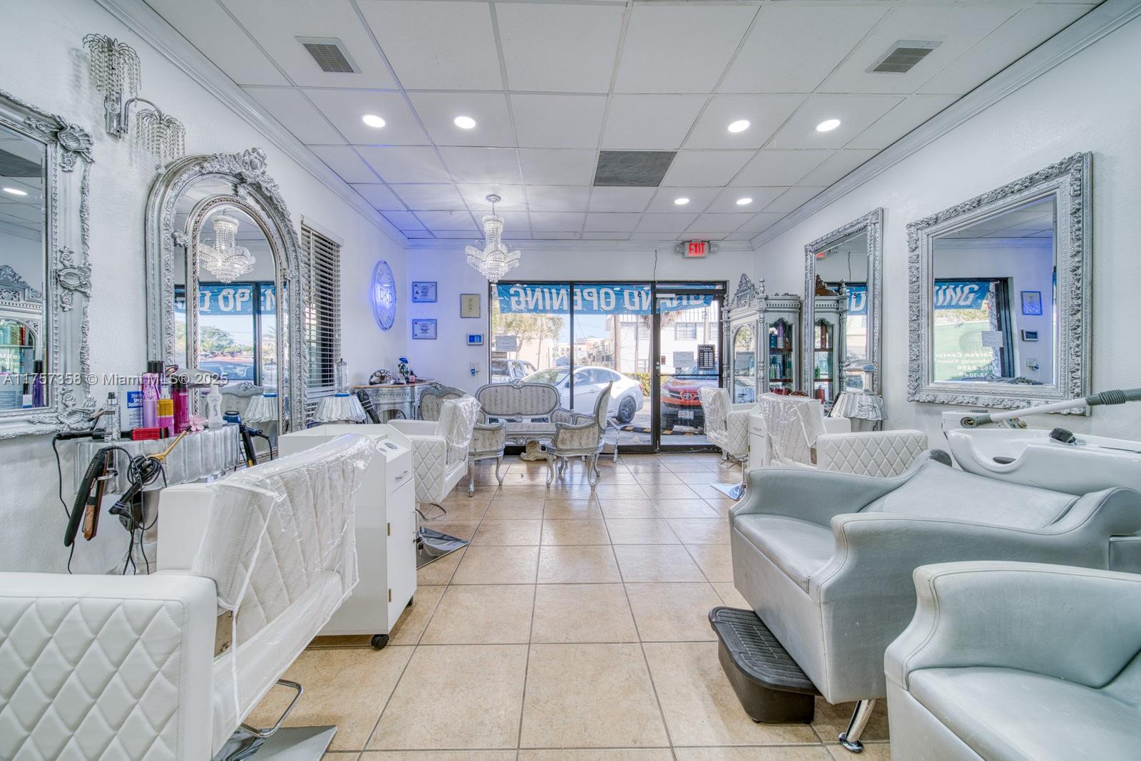 Beauty Salon For Sale 0n Sunset Blvd Property Photo 3