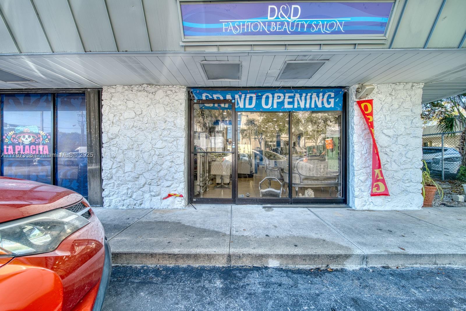 Beauty Salon For Sale 0n Sunset Blvd Property Photo 12