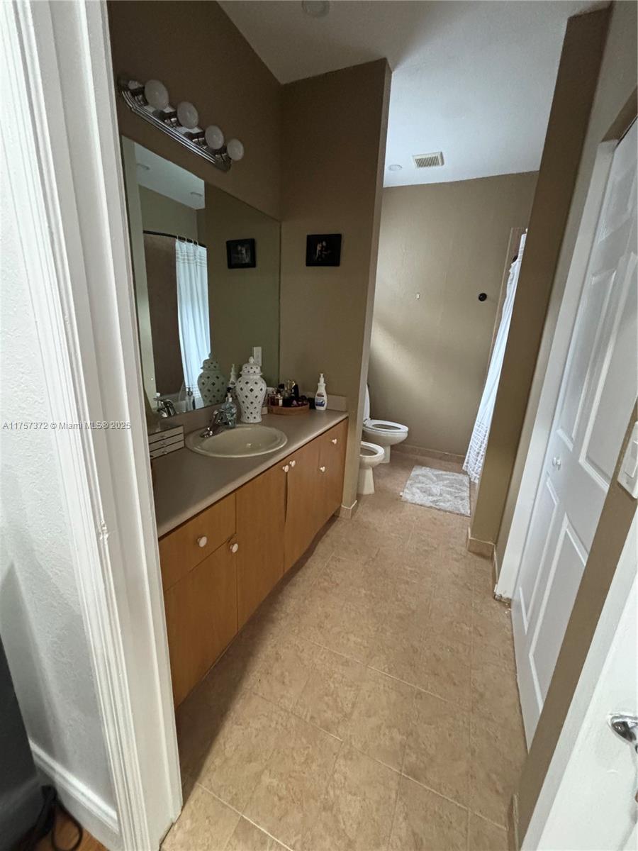 4289 Ne 16th St 4289 Property Photo 15
