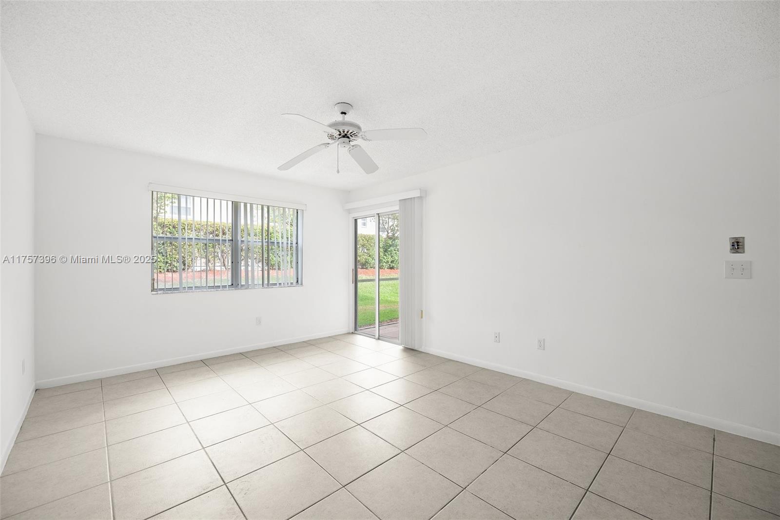 2643 Se 19th Ct 103-d Property Photo 15
