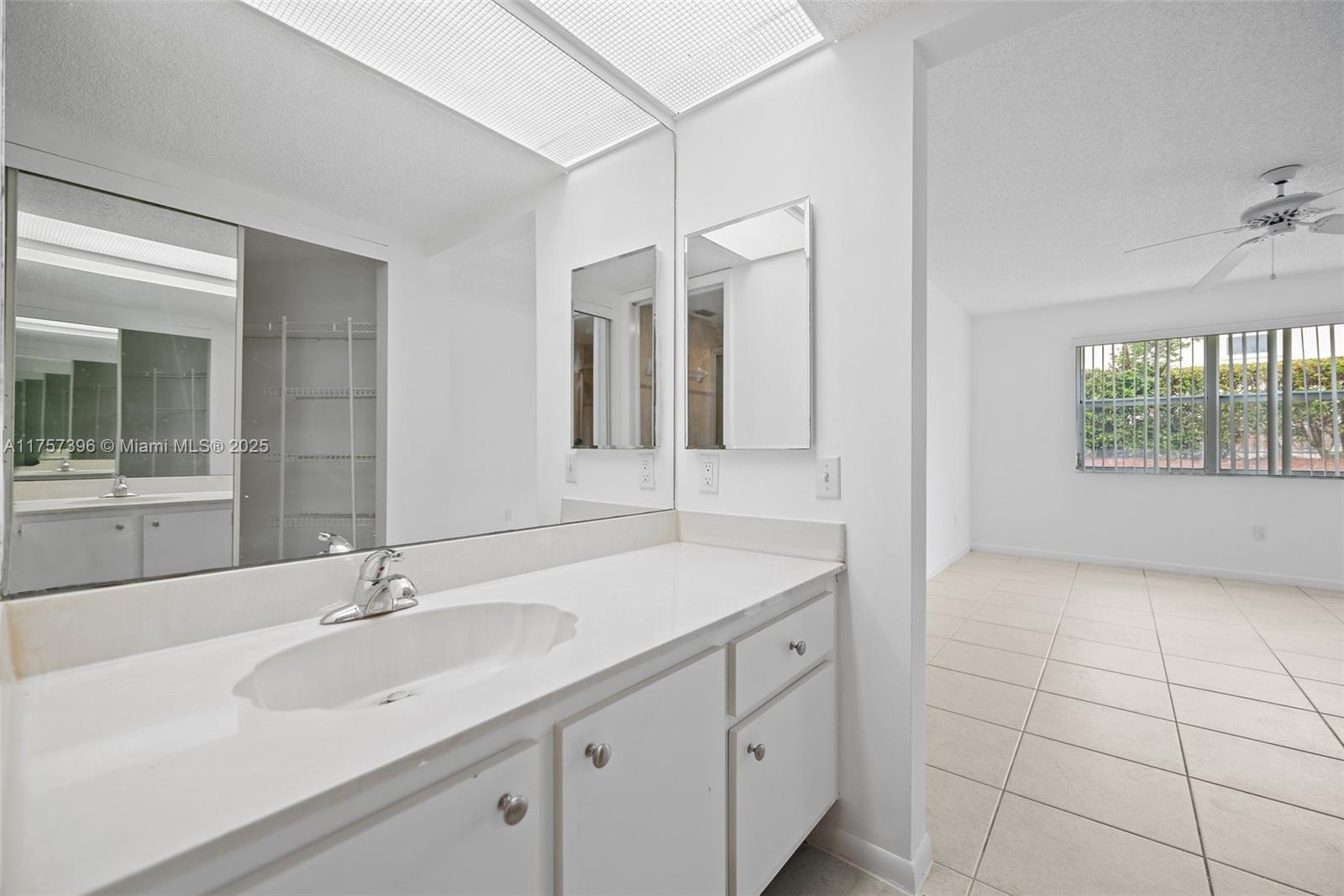 2643 Se 19th Ct 103-d Property Photo 20