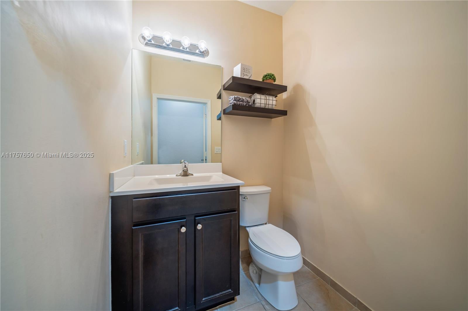 735 Se 35th Ter Property Photo 12