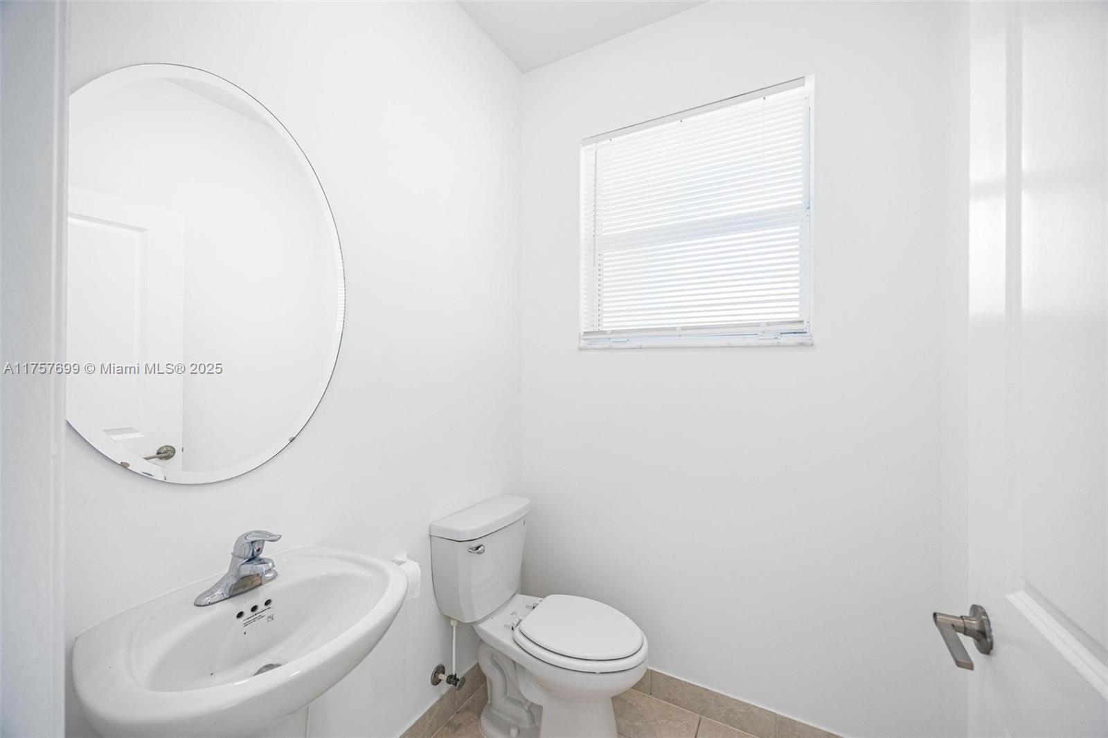2713 Se 15th St 1509 Property Photo 11